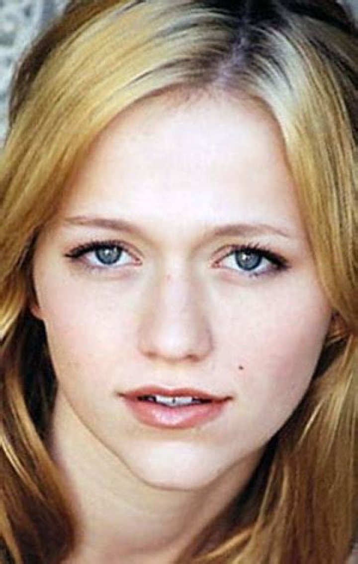 Johanna Braddy - Bio, Age, Wiki, Facts and Family