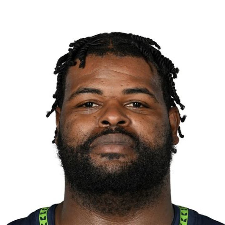 Johnathan Hankins - Bio, Age, height, weight, Wiki, Facts and Family