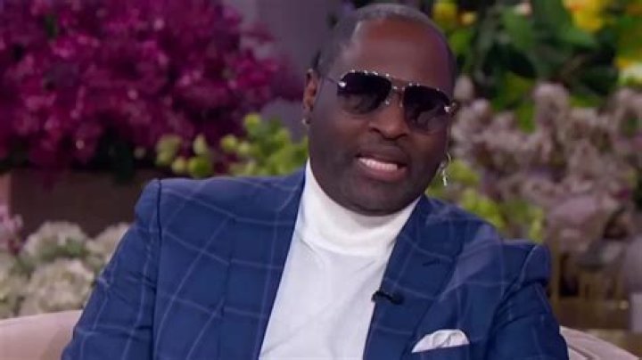 Johnny Gill - Bio, Age, net worth, height, Wiki, Facts and Family