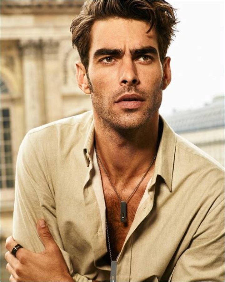 Jon Kortajarena - Bio, Age, height, Wiki, Facts and Family