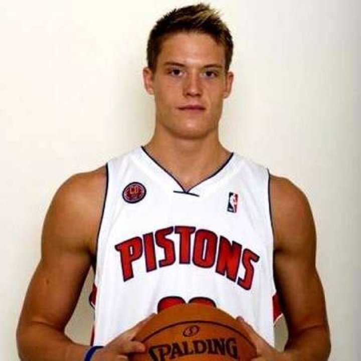 Jonas Jerebko - Bio, Age, height, Wiki, Facts and Family