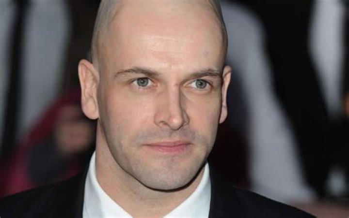 Jonny Lee Miller - Bio, Age, net worth, height, Wiki, Facts and Family