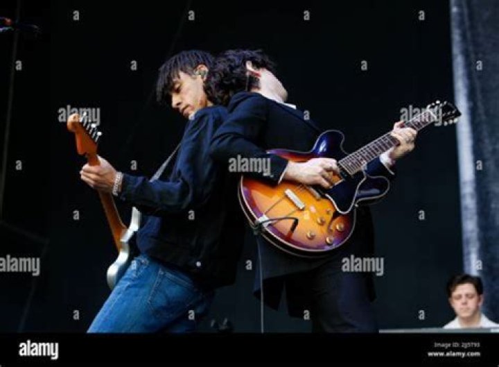 Josh Jenkinson: Guitarist Detailed Bio, Age, Birthday, & Height Insights and more