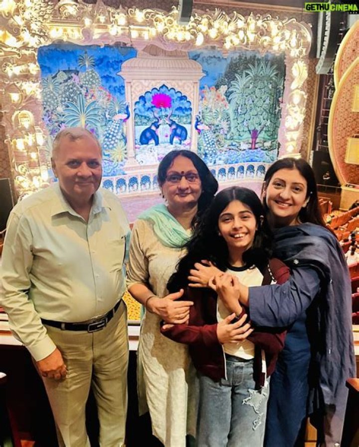 Juhi Parmar - Bio, Age, Wiki, Facts and Family