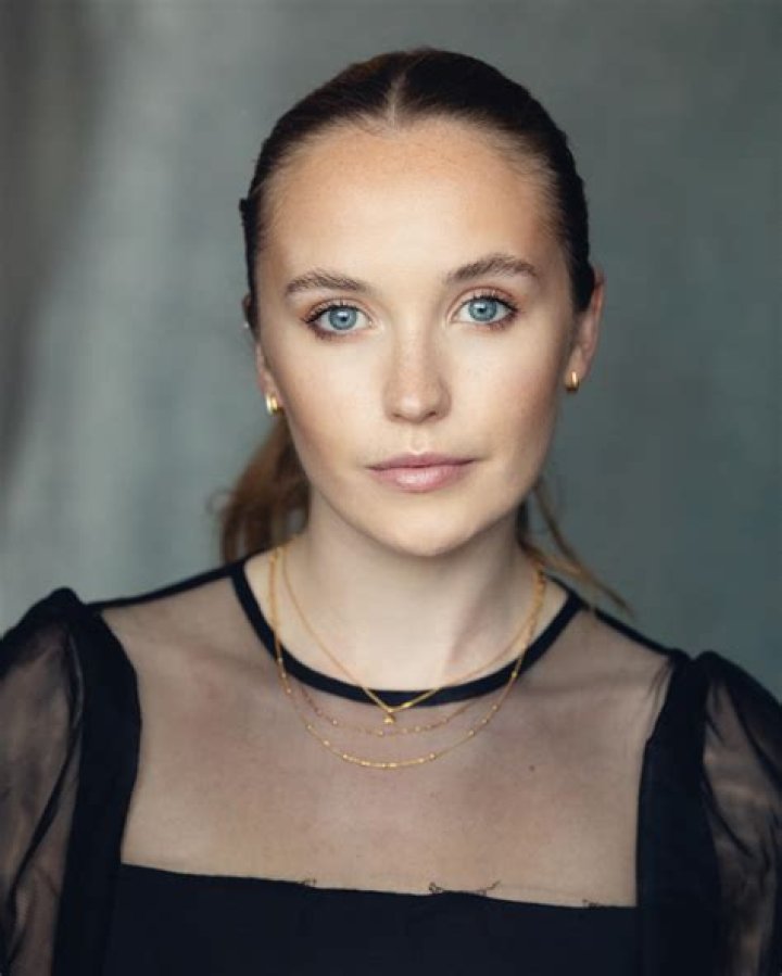 Julia Brown (actress) - Wikipedia, Age, Net Worth, Biography , Spotify, TikTok, Facebook, Facts and Family