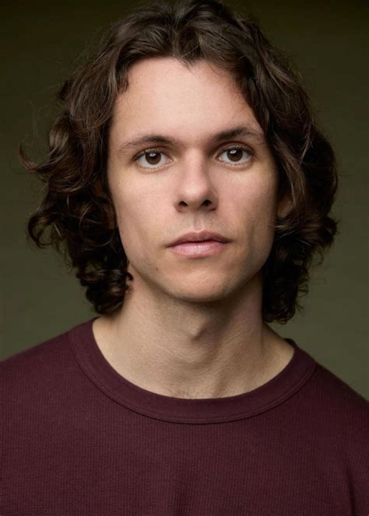 Julian de la Celle - Bio, Age, Wiki, Facts and Family