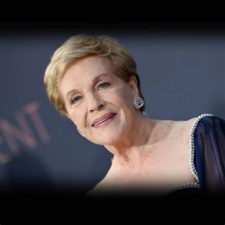 Julie Andrews - Bio, Age, Wiki, Facts and Family