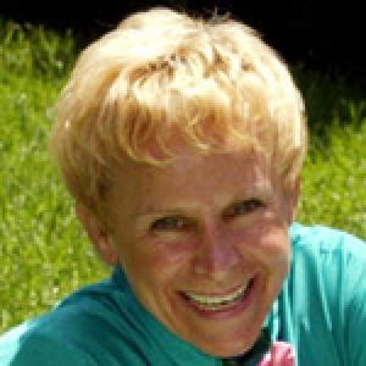 Julie Krone - Bio, Age, Wiki, Facts and Family
