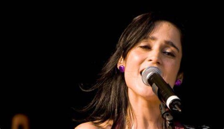 Julieta Venegas - Bio, Age, Wiki, Facts and Family