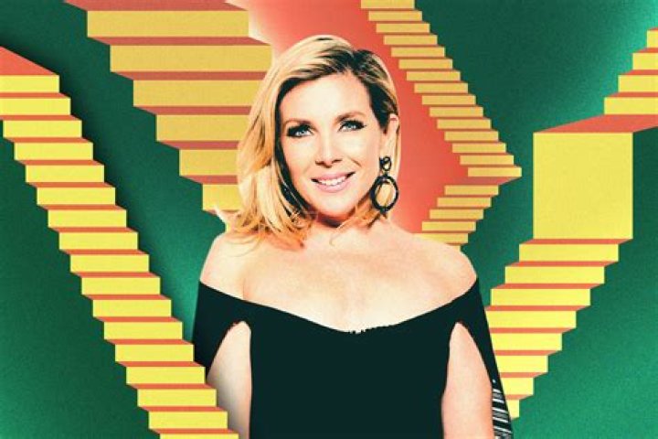 June Diane Raphael - Bio, Age, Wiki, Facts and Family