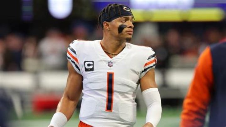 Justin Fields? - Bio, Age, siblings, height, Wiki, Facts and Family