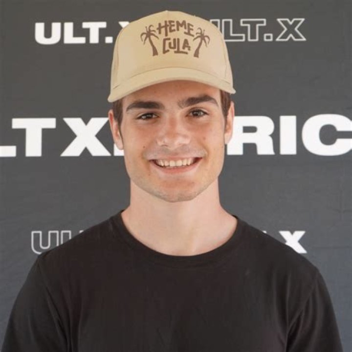 Kaden Stone - Bio, Age, Wiki, Facts and Family