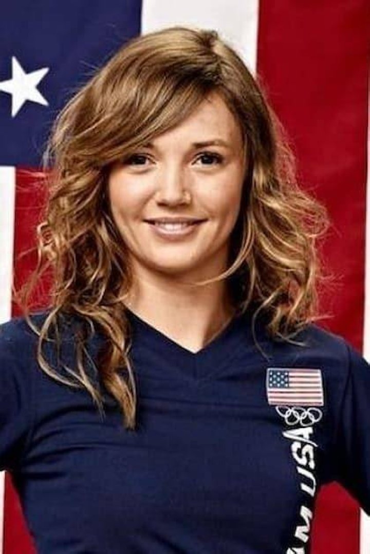 Kaitlyn Farrington - Bio, Age, Wiki, Facts and Family