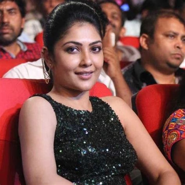 Kamalinee Mukherjee - Bio, Age, Wiki, Facts and Family