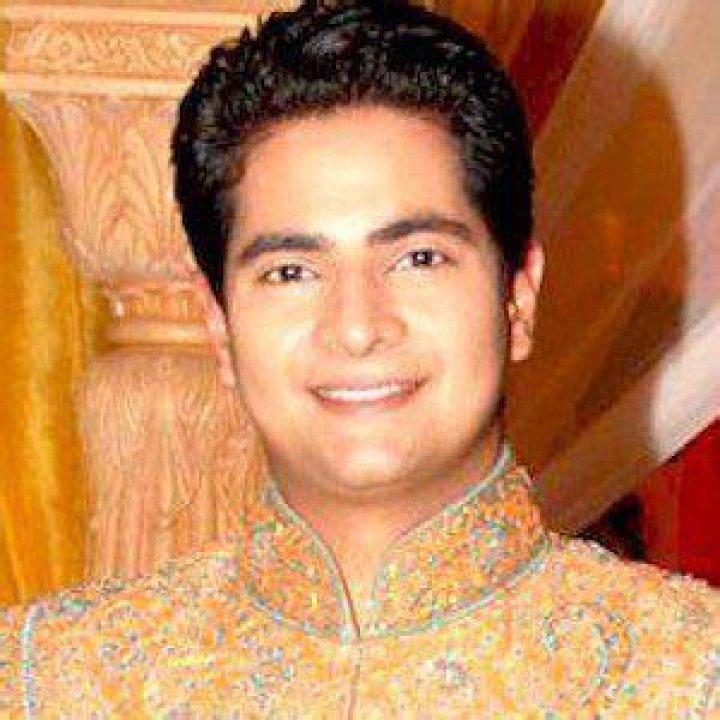 Karan Mehra - Bio, Age, siblings, Wiki, Facts and Family