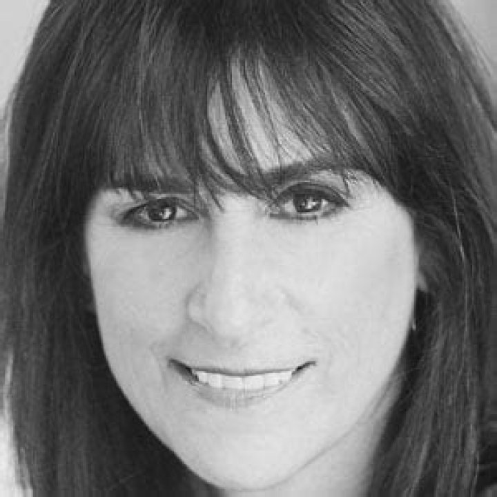 Karla Bonoff - Bio, Age, Wiki, Facts and Family