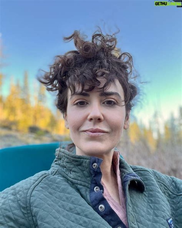 Katy Stoll - Bio, Age, Wiki, Facts and Family