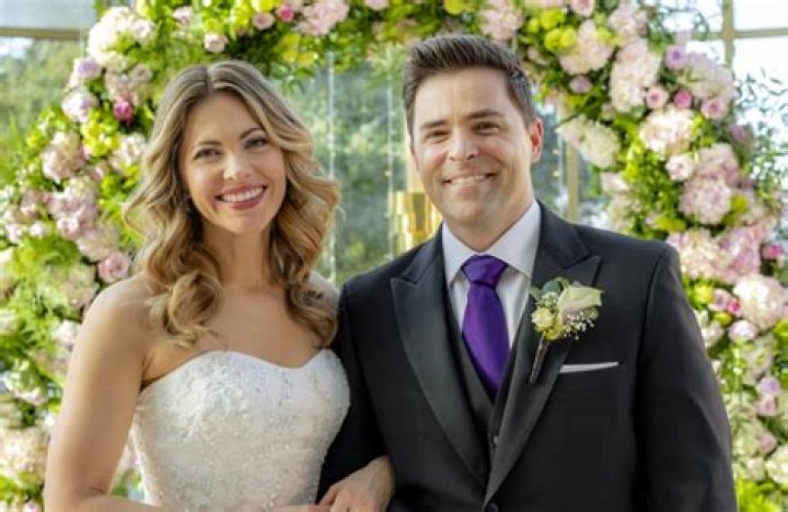 Kavan Smith - Bio, Age, net worth, height, Wiki, Facts and Family