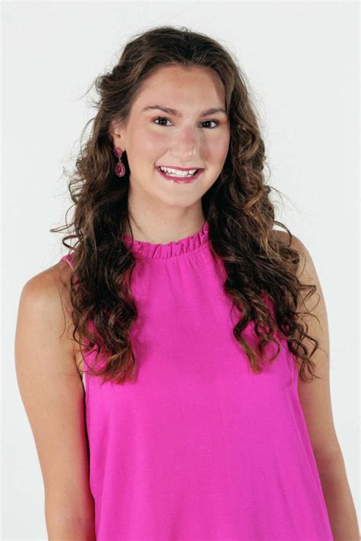 Kayla Brackett - Bio, Age, Wiki, Facts and Family