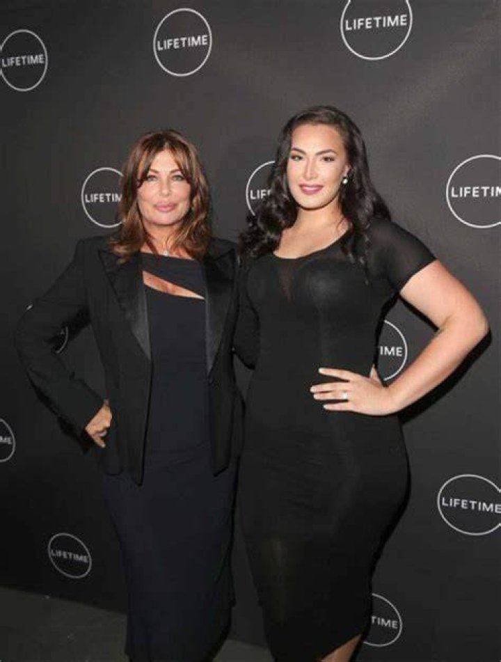 Kelly Lebrock - Bio, Age, Wiki, Facts and Family