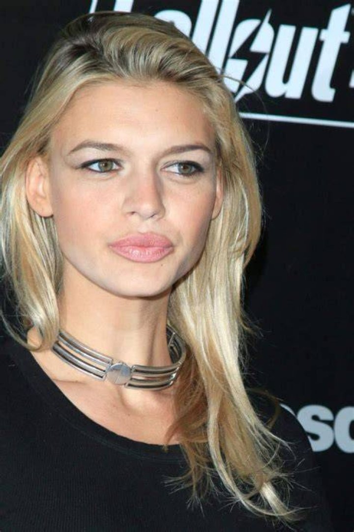 Kelly Rohrbach - Bio, Age, Wiki, Facts and Family