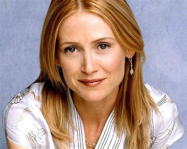 Kelly Rowan - Bio, Age, Wiki, Facts and Family
