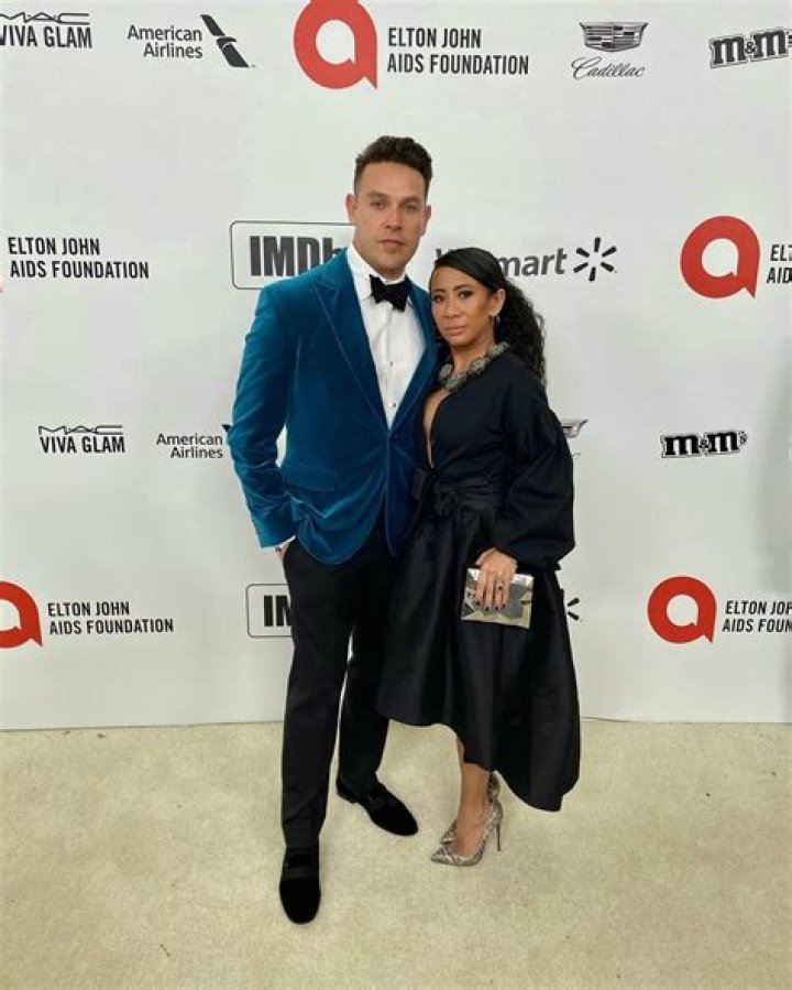 Kevin Alejandro - Bio, Age, height, weight, Wiki, Facts and Family
