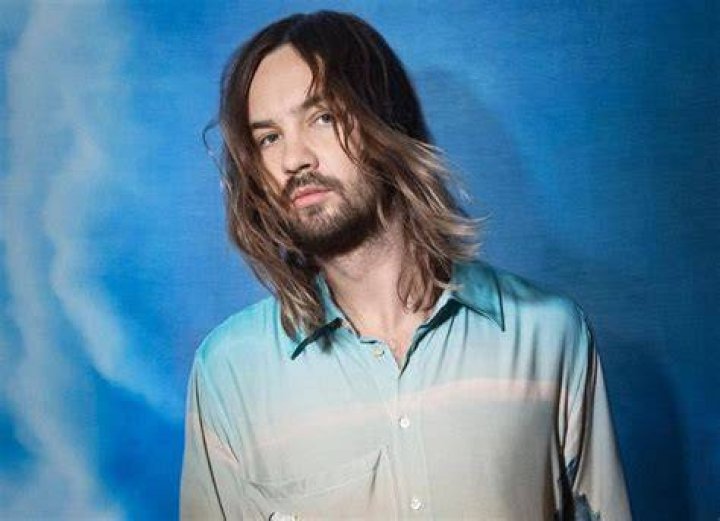 Kevin Parker - Bio, Age, weight, height, Wiki, Facts and Family