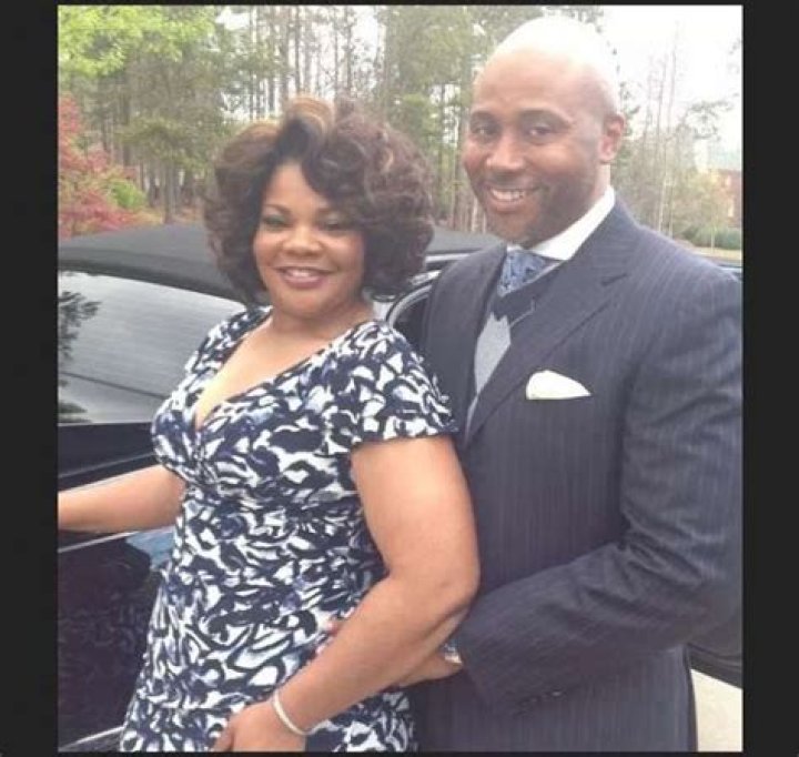 Kim Burrell - Bio, Age, Wiki, Facts and Family