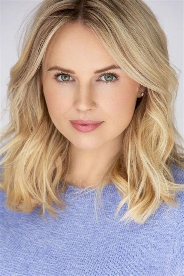 Kimberley Crossman - Bio, Age, Wiki, Facts and Family