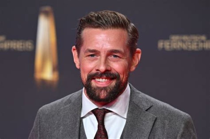 Klaas Heufer-umlauf - Bio, Age, siblings, height, Wiki, Facts and Family