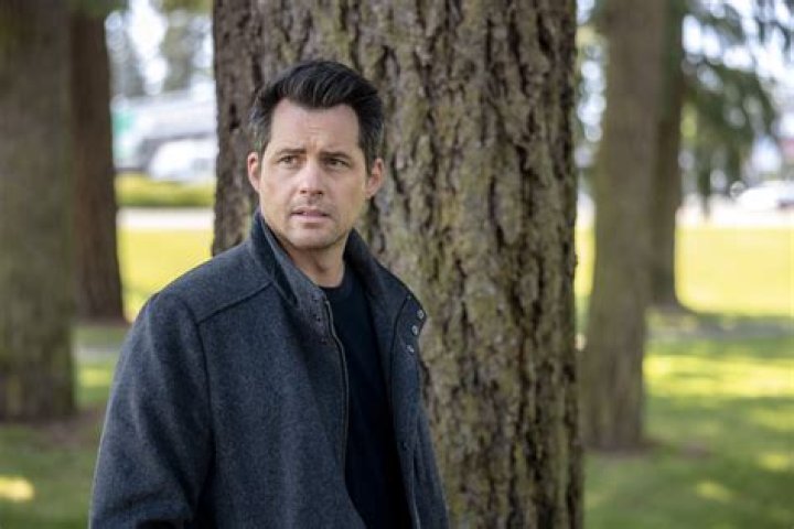 Kristoffer Polaha - Bio, Age, Wiki, Facts and Family