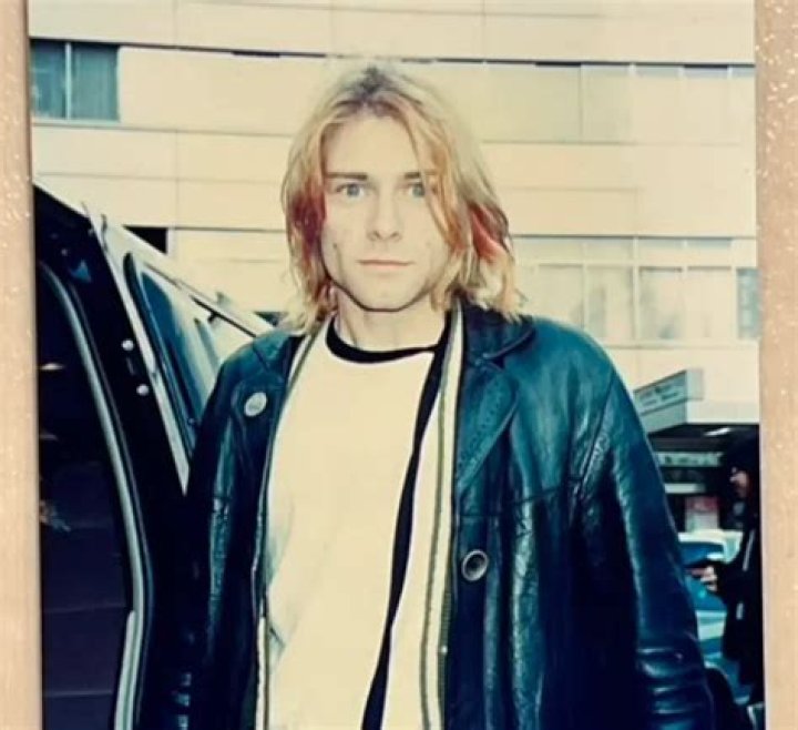 Kurt Cobain - Bio, Age, net worth, height, Wiki, Facts and Family