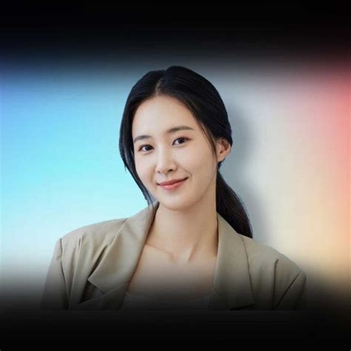 Kwon Yuri - Bio, Age, Wiki, Facts and Family