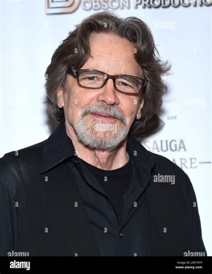 Lane Davies - Bio, Age, siblings, Wiki, Facts and Family