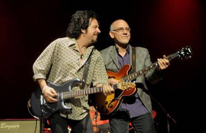 Larry Carlton - Bio, Age, net worth, Wiki, Facts and Family