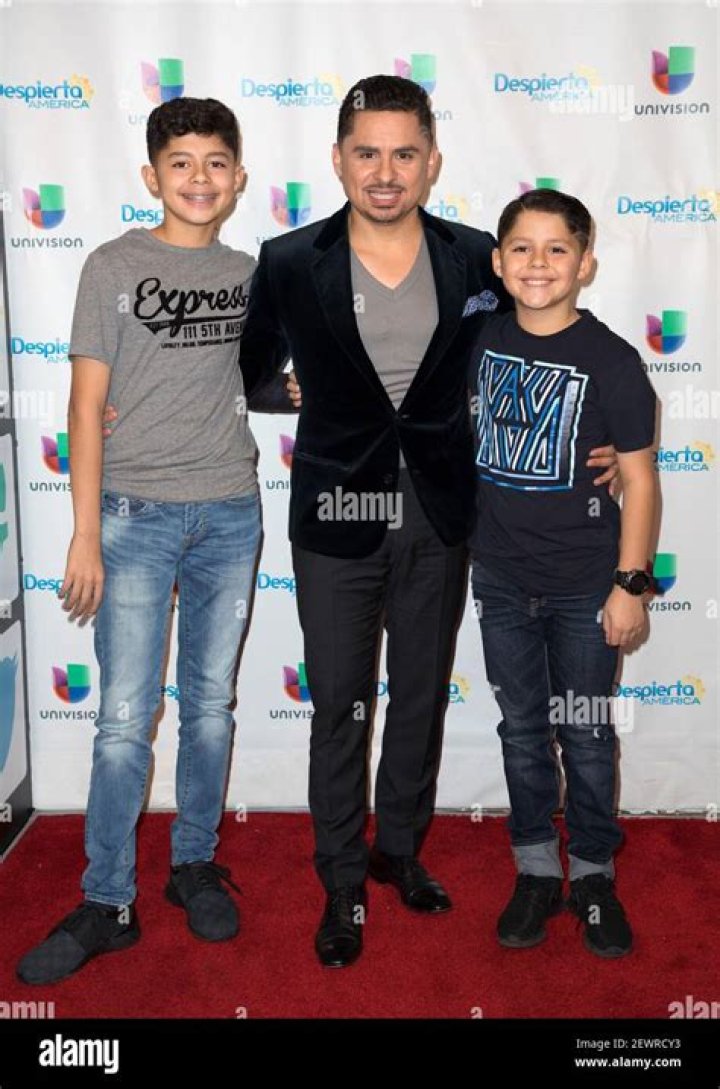 Larry Hernandez Jr. - Bio, Age, Wiki, Facts and Family