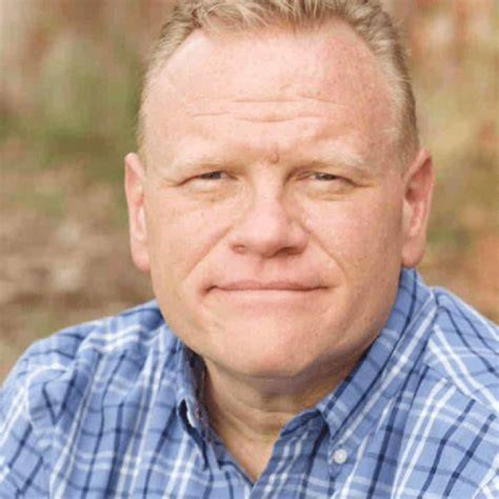 Larry Joe Campbell - Bio, Age, net worth, height, Wiki, Facts and Family