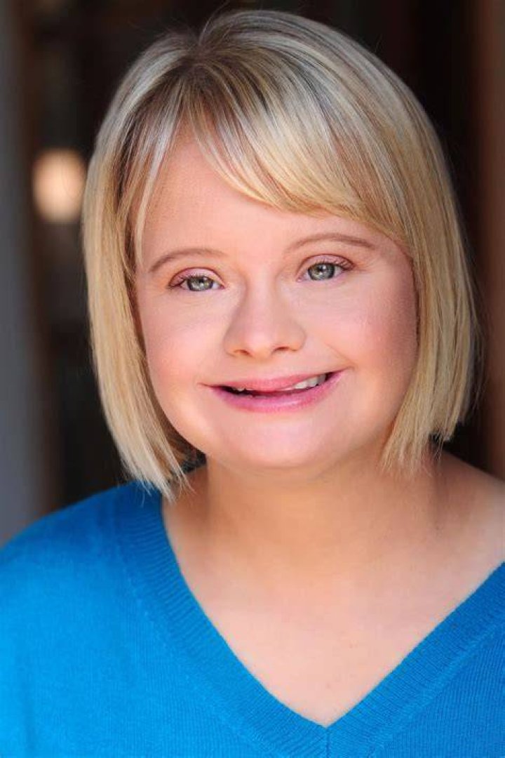 Lauren Potter - Bio, Age, Wiki, Facts and Family
