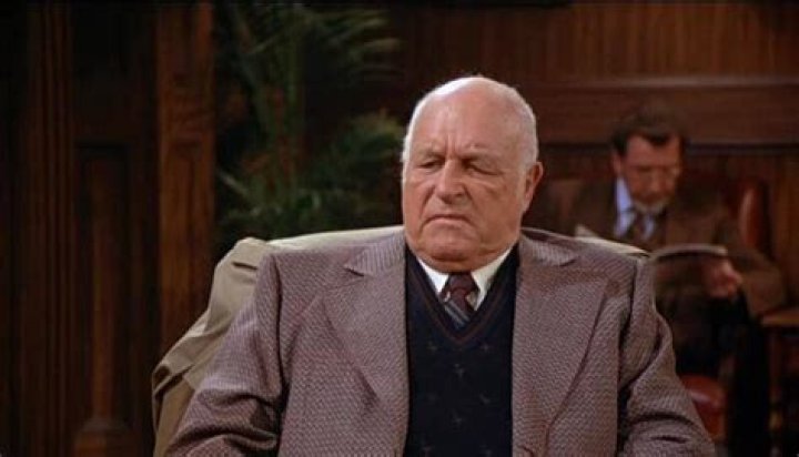 Lawrence Tierney - Bio, Age, height, Wiki, Facts and Family