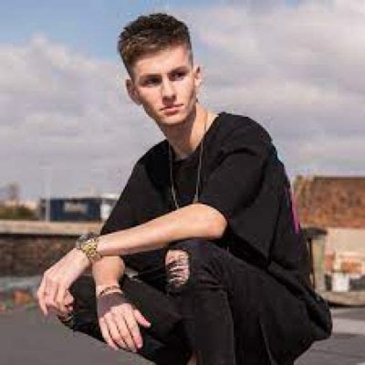 Lee Hinchcliffe - Bio, Age, Wiki, Facts and Family