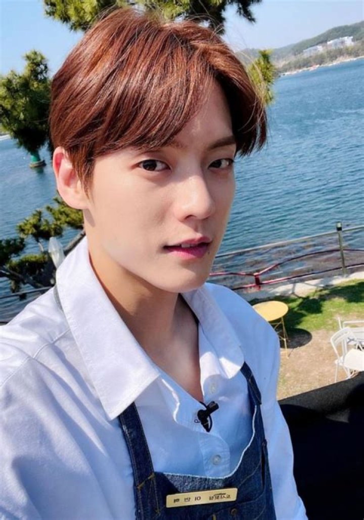 Lee Minhyuk - Bio, Age, siblings, height, Wiki, Facts and Family