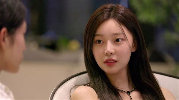 Lee Si-ahn - Bio, Age, Wiki, Facts and Family