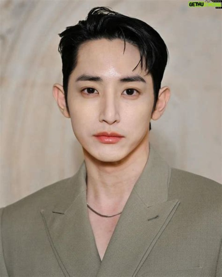 Lee Soo-hyuk - Bio, Age, Wiki, Facts and Family