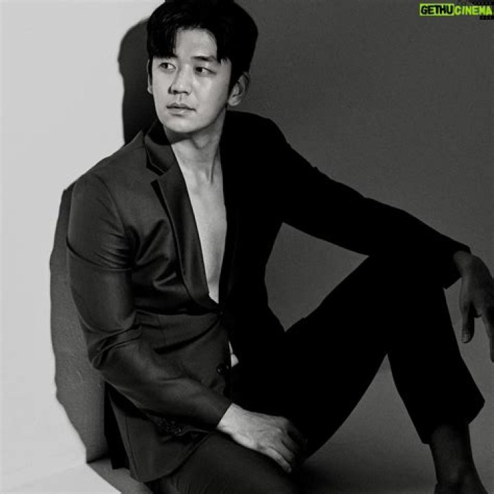 Lee Yong-dae - Bio, Age, siblings, weight, height, Wiki, Facts and Family