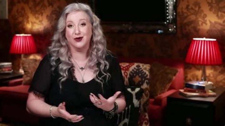 Leigh Bardugo - Bio, Age, Wiki, Facts and Family