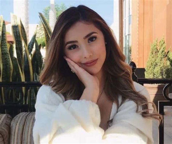 Leslie Hernandez - Bio, Age, Wiki, Facts and Family