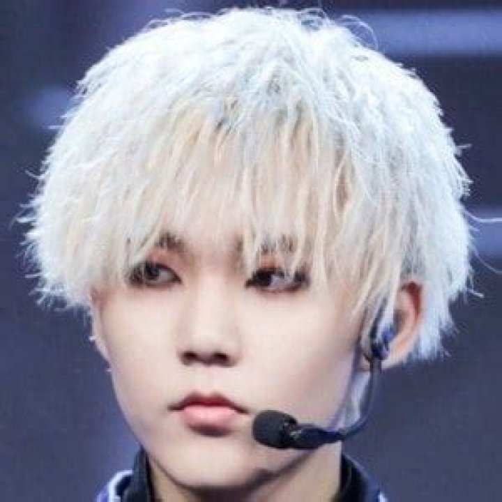 Li Quanzhe - Bio, Age, Wiki, Facts and Family