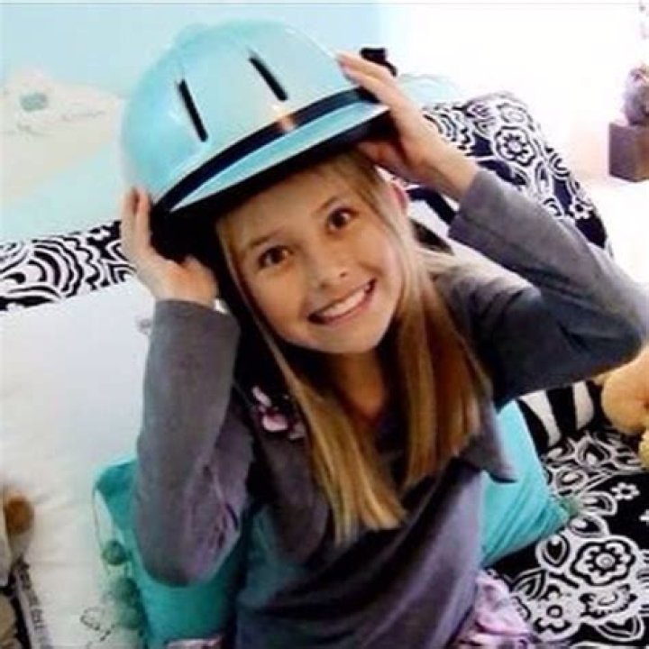 Lia SevenPerfectAngels - Bio, Age, Wiki, Facts and Family