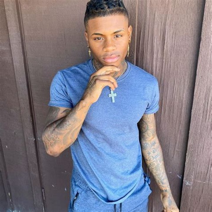 lilhuhofficial - Bio, Age, Birthday, Wiki, Facts and Family